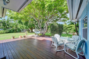 3 Min from Beach, with Hot tub and Backyard Oasis!